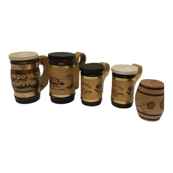 Amber Salt Pepper Shaker Glass Barrel Shape Wood Handle lot of 5 Vintage - Picture 1 of 10